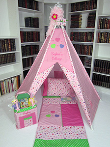 Hearts and Flowers Themed Play Tent